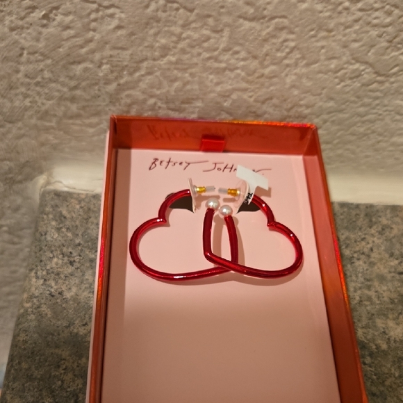 Betsey Johnson Red Cloud Earrings New - Picture 3 of 3